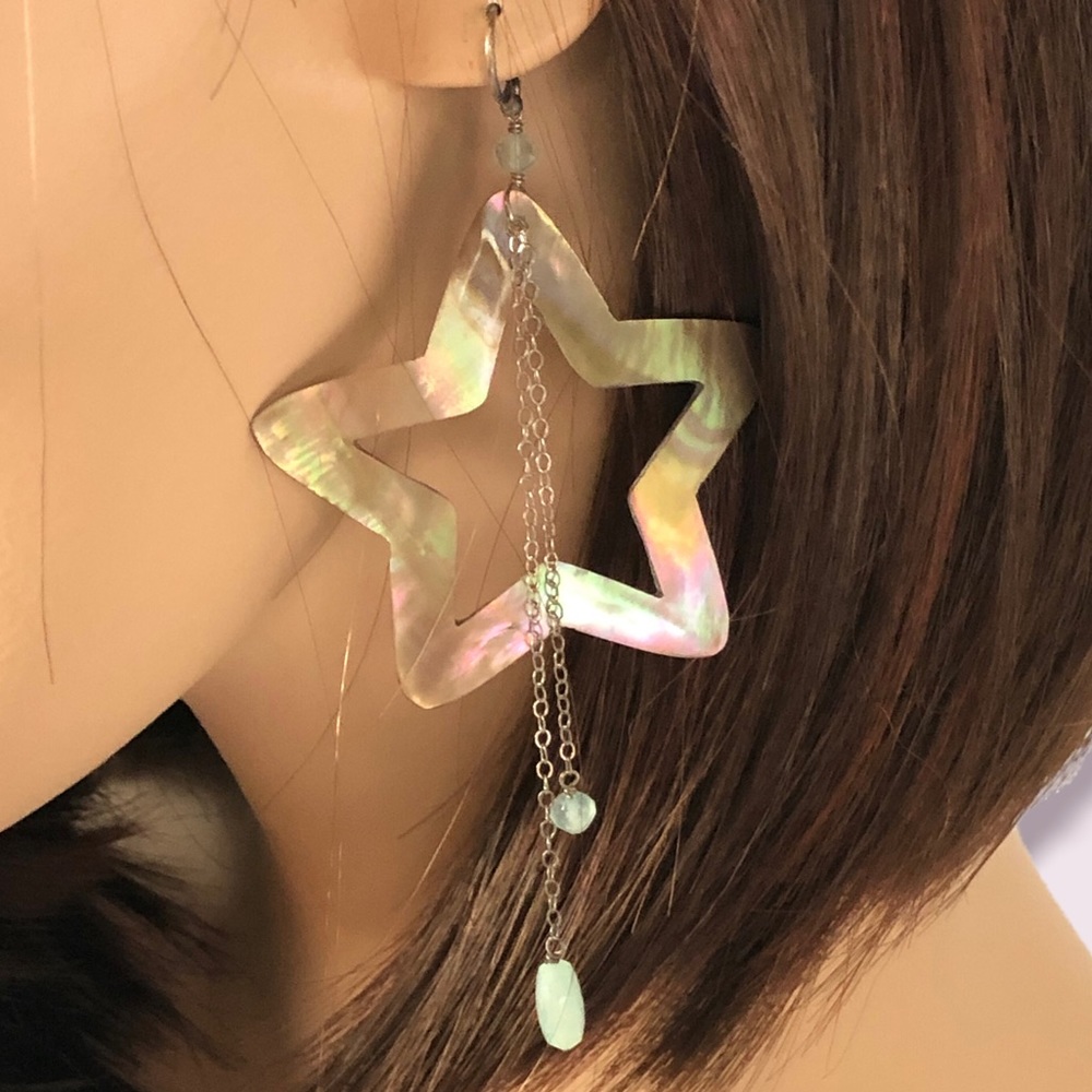 MIDORI HAWAII Mother of Pearl Star earrings with semi-precious gemstones